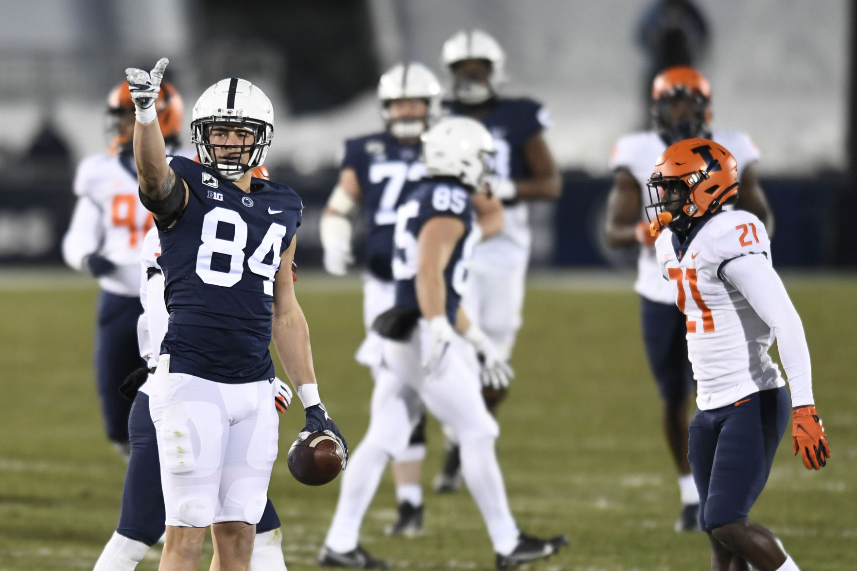 Illinois Penn St Football